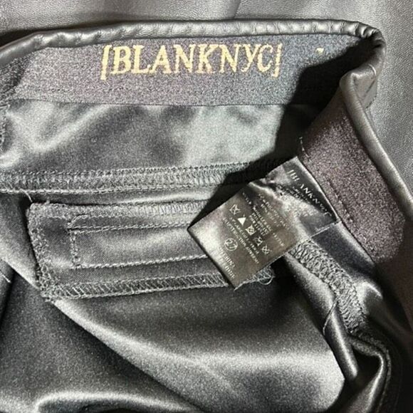 BLANK NYC Black Vegan Leather Leggings Size Small - Picture 4 of 4